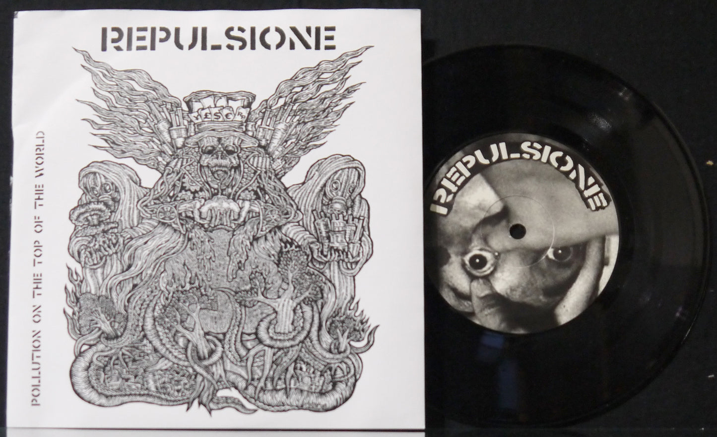 REPULSIONE / TERROR OF DYNAMITE ATTACK - Split 7"