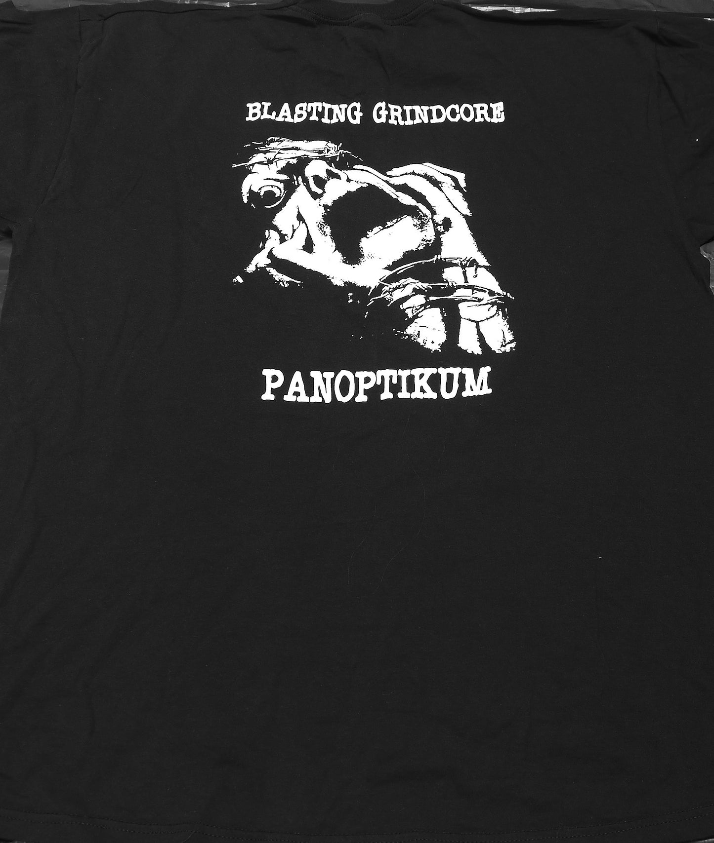 CRITICAL MADNESS - T-shirt