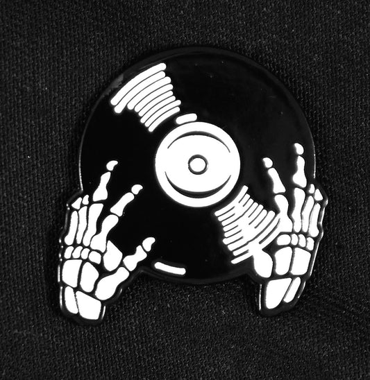RECORD TURNTABLE SKELETON HANDS - Enamel Pin